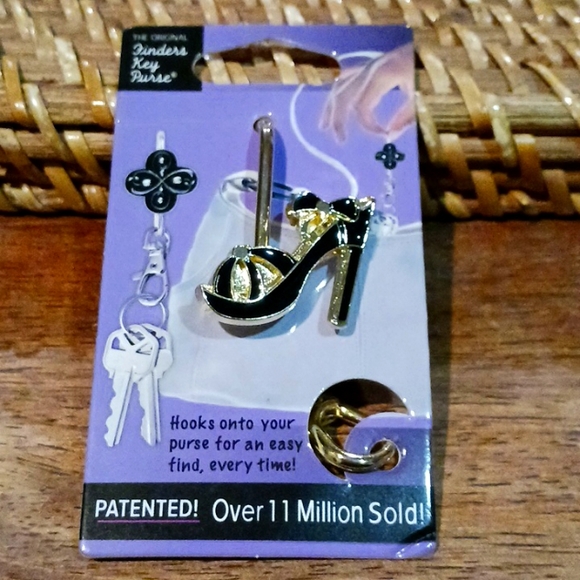 GOLD & BLACK SHOE Alexx Finders Key Purse Keychain/Hook for bag, purse & more - Picture 1 of 3